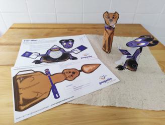 Maquetas en papel de Duna y Titivillus, las mascotas de Gazpacho de Letras