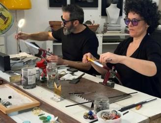 Demostración de vidrio soplado a soplete para joyería por Agapurni