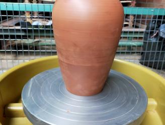 Jarrón realizado al torno por Jordi Planas