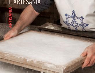 Proceso artesanal de la elaboración de papel en el Museo