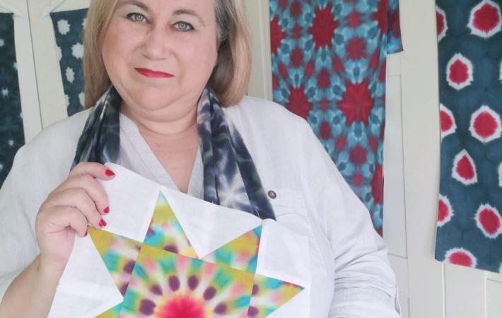 Telas Shibori y bloque patchwork realizado con telas teñidas a mano 