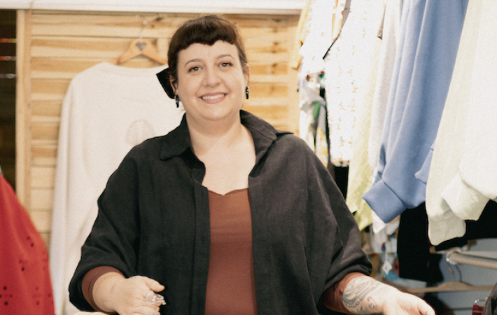 Lora, artesá e creadora de Boro.