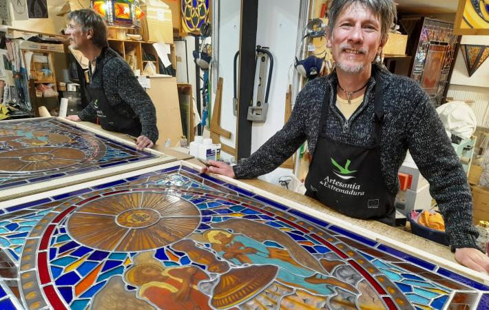 Vidriera artística realizada para el convento de "Las Descalzas" Badajoz