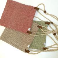 Talegas de lana elaboradas en telar tradicional