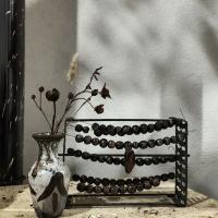 Cuentas y jarroncito