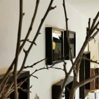 tienda-taller de malicia. Espacio expositivo.