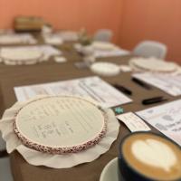 Una tarde de calma bordando y aprendiendo.